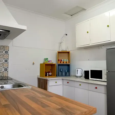 2 Bedroom Unit In A Small, Managed Complex Estoril